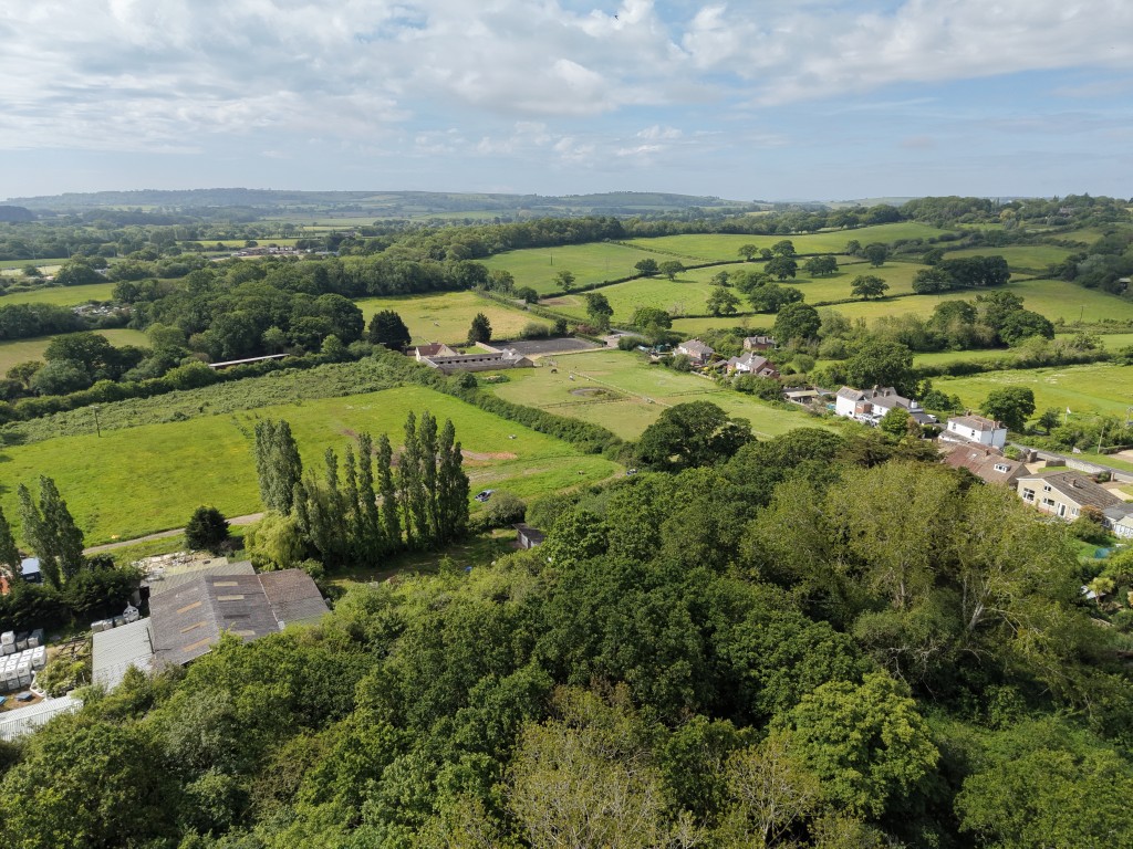Lot: 70 - TWO ACRE SITE WITH A PREVIOUS RESOLUTION TO GRANT PLANNING - The Site, Looking to the South/South West